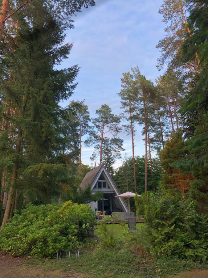 Ferienhaus Reetdach 1300qm Privatgrundstück Bootssteg Templin Lübbesee Uckermark Erholung pur Seenplatte Petersdorf  Exteriör bild
