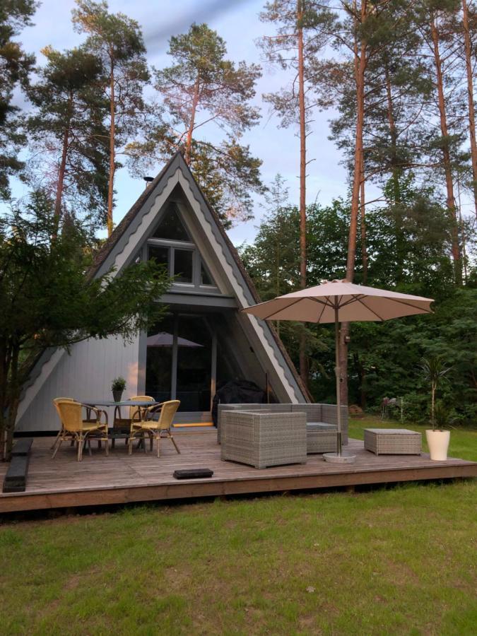 Ferienhaus Reetdach 1300qm Privatgrundstück Bootssteg Templin Lübbesee Uckermark Erholung pur Seenplatte Petersdorf  Exteriör bild